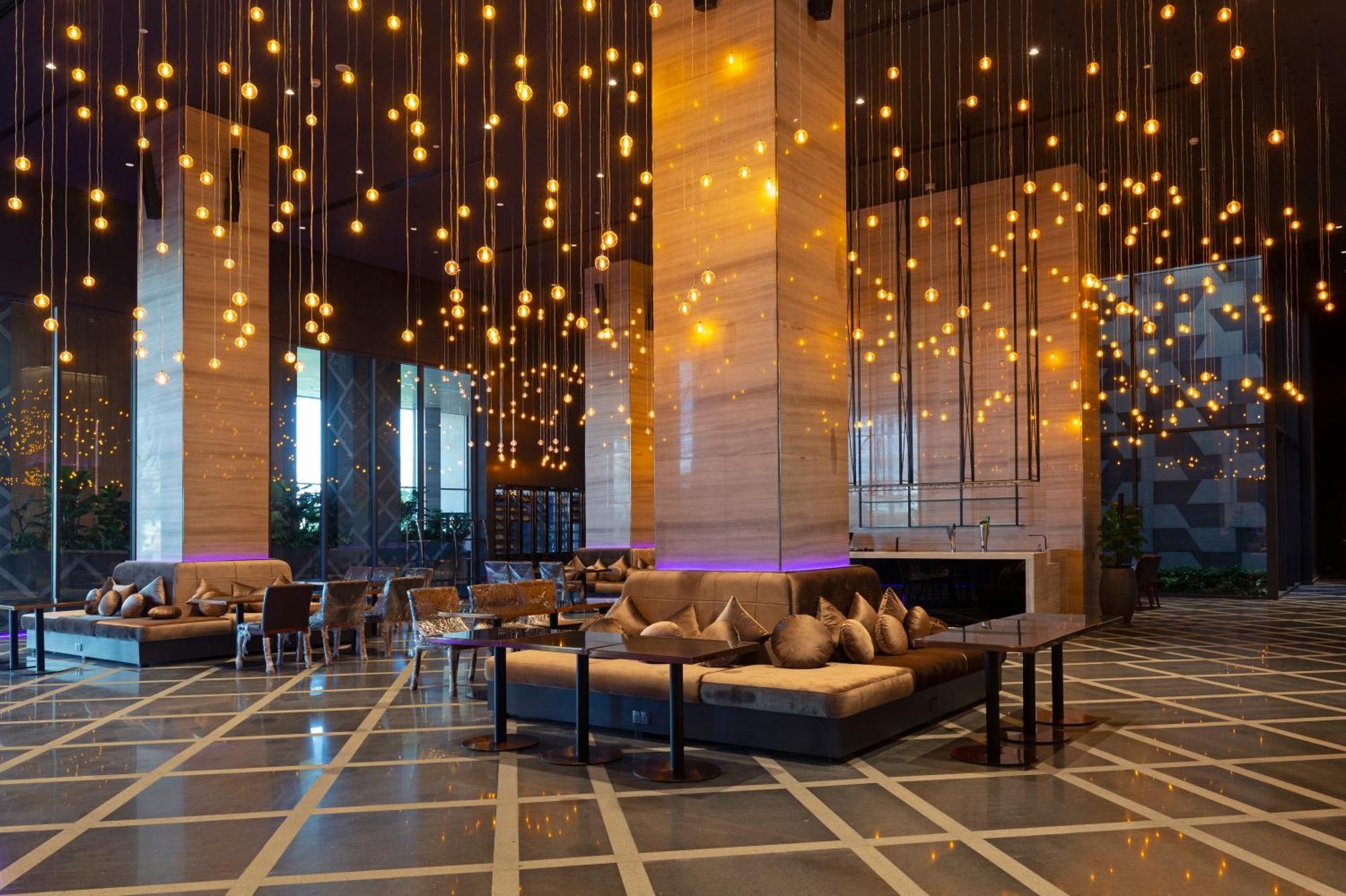 Sun & Moon, Riverside Hotel Phnom Penh Eksteriør billede
